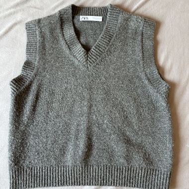 Graues Zara Strickweste