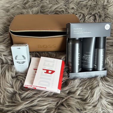 Trousse de toilette BOSS avec coffret Rituals Travel