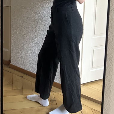 Graue Hosen