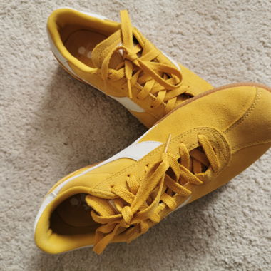 Sneaker