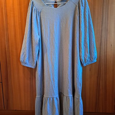 Kurzes Kleid