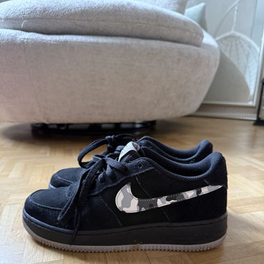 Air Force One noires 