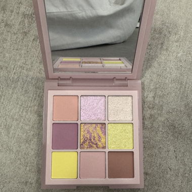 Huda Beauty Rose Lidschattenpalette