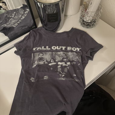 Graphic tshirt
