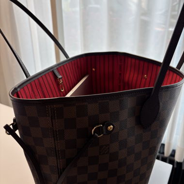 Louis Vuitton Neverfull MM
