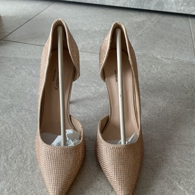 Ashton Aubry Heels