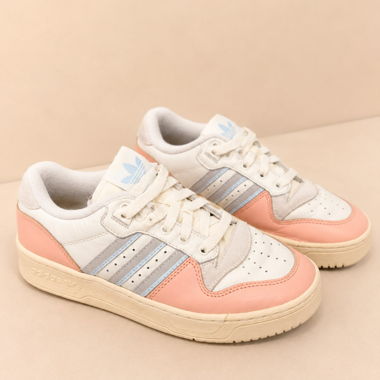 Baskets Adidas blanches et roses