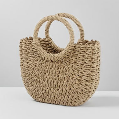 Borsa di paglia intrecciata