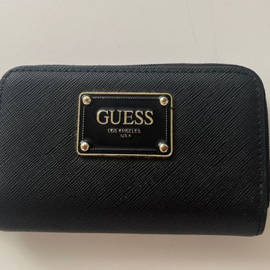 GUESS Wallet
