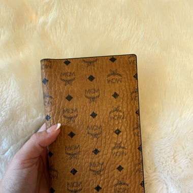 MCM Visetos Passport Holder mit Reiseetui