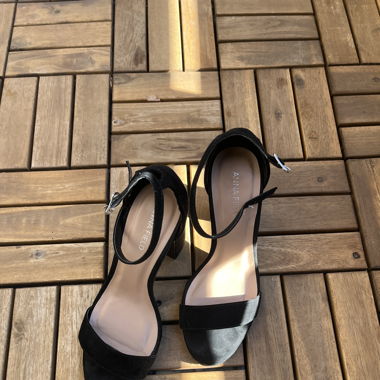 Anna Field Heels