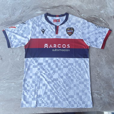 Levante UD-Trikot