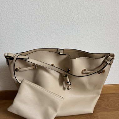 Tote Handtasche