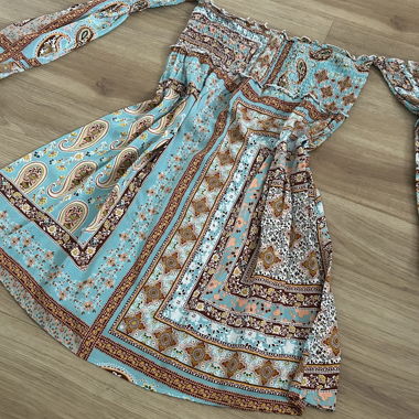 Robe d'été à épaules dénudées