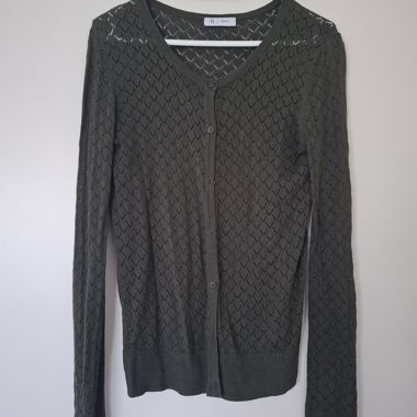 Dunkelgrüne Strickjacke