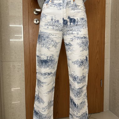 Jeans Levis blanc avec motif
