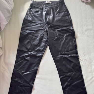 Pantaloni in finta pelle Abercrombie