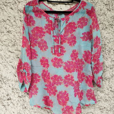 Blouse à motifs floraux