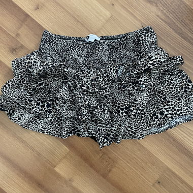 Subdued Skirt Leopard Print 