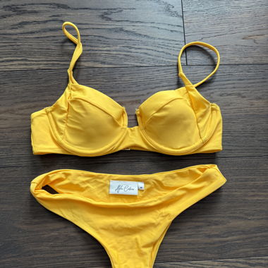 Bikini set von Alpha Coutures by Stefkjoson