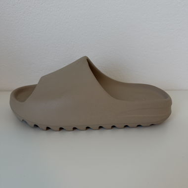 Adidas Yeezy Slide Pure