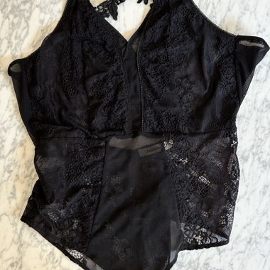 Body Top mit Spitze