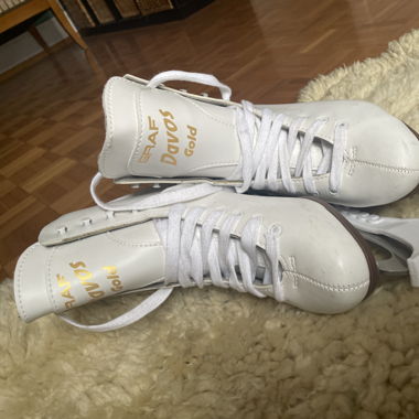 Schlittschuhe