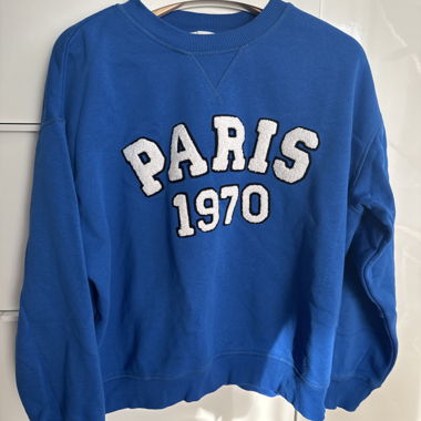Paris 1970 Sweatshirt from H&M