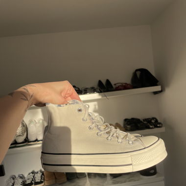 Converse
