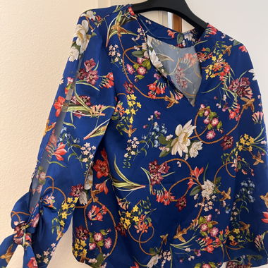 floral blouse