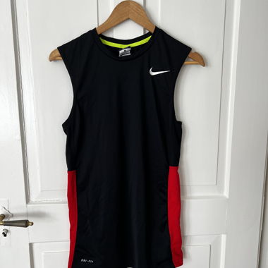 Nike Dri-FIT T-Shirt