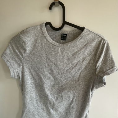 Graues Top