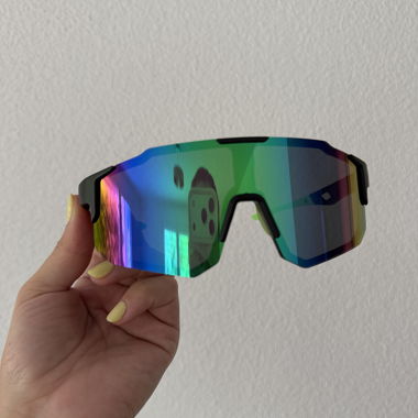 Occhiali da sole sportivi