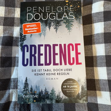 Romanzo Credence di Penelope Douglas