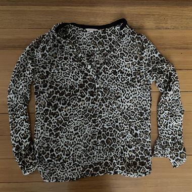 leo print bluse