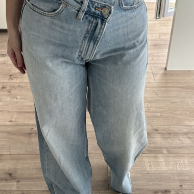 Zara Wide-Leg Jeans