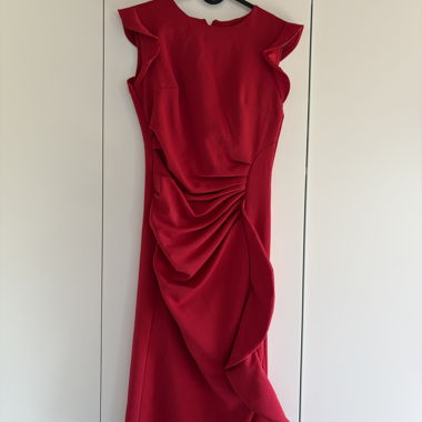 Rotes Etuikleid