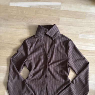 braune bluse