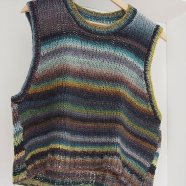 Handgestrickte Wollweste