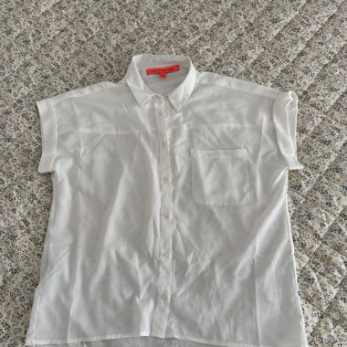 Blouse blanche à manches courtes