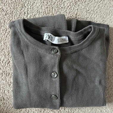 Long-sleeve top