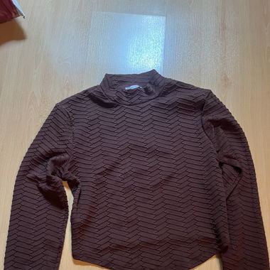 Top di Bershka