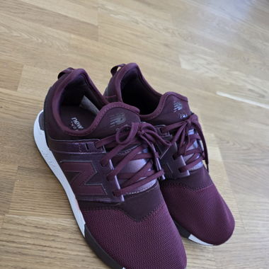 New Balance  Rev lite