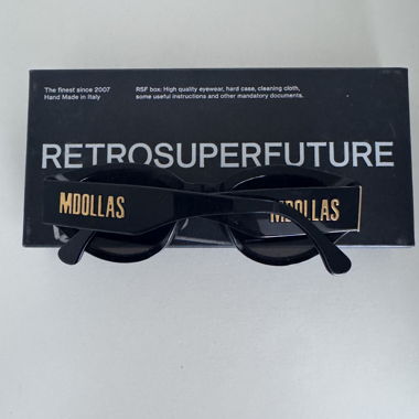 RETROSUPERFUTURE Moollas schwarze Sonnenbrille