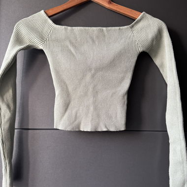 Off-shoulder
