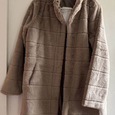 Cappotto in pelliccia finta