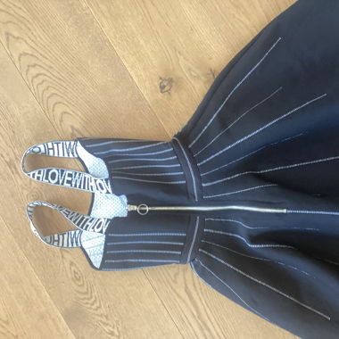 Abitino nero per bambini