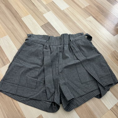 Grey shorts