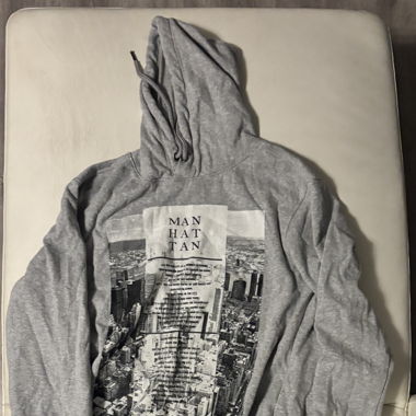 Pull grau