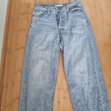 Blaue Levi's Jeans